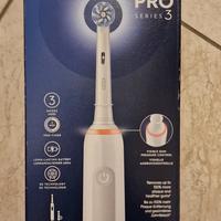 Spazzolino Oral B PRO serie3 con testine