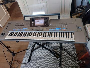 Yamaha Tyros 5 