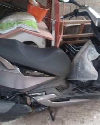 KYMCO 2014 NEW GRAN DINK 300 PER RICAMBI
