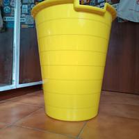 secchio porta tutto in plastica dura 