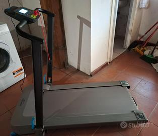 Tapis roulant elettrico richiudibile