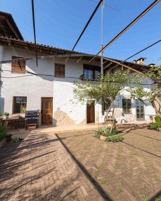 CASA SEMINDIPENDENTE A MASIO
