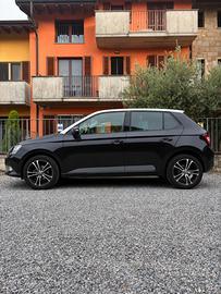 SKODA FABIA TWIN COLOR