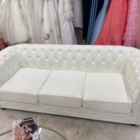 Divano Chesterfield Bianco