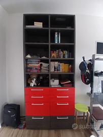 Libreria con cassetti 