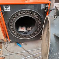 Caldaia  in acciaio pressurizzata 250KW nuova 