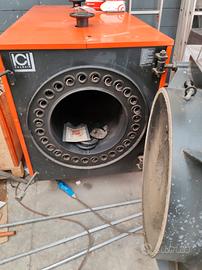 Caldaia  in acciaio pressurizzata 250KW nuova 