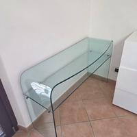 Consolle in vetro curvato
