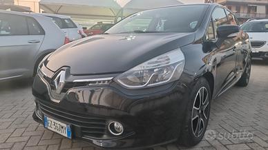 Renault Clio 1.2 75CV 5 porte Costume National