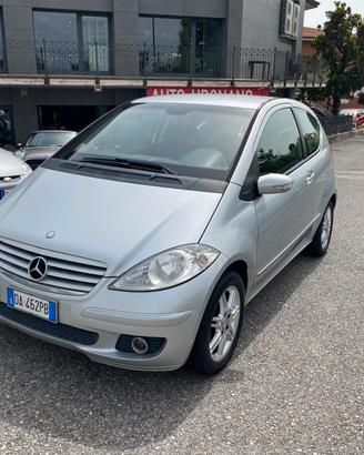 Mercedes-benz A 150 Coupé Classic Basic