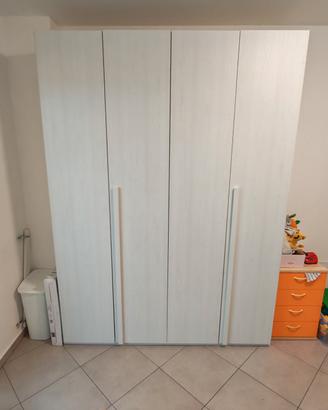 Armadio 4 ante