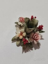 Portacandela con fiori ceramica di Capodimonte