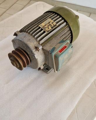 Motore elettrico trifase 380 volt