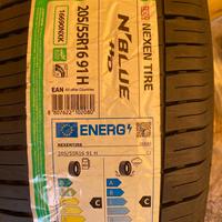 Pneumatici 205 55 16 nuovi