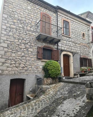 Casa abitabile a 10 minuti da isernia