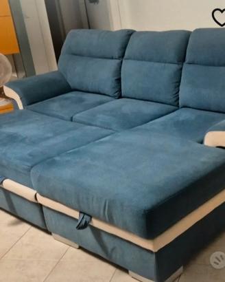 Divano moderno 