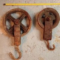 carrucole per edilizia, da muratore. 2 carrucole.