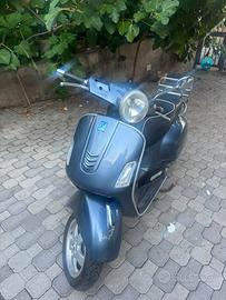 VESPA GTS ANNO 2017