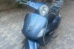 VESPA GTS ANNO 2017