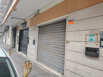 Locale commerciale di 30 mq