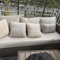 Set divani e tavolo giardino