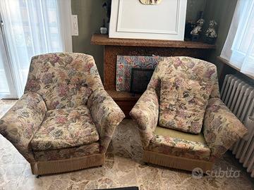Coppia di Poltrone Vintage Floreali
