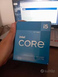 Intel i5-12400F: 12ª Gen, 6 core, DDR4/DDR5, 128GB