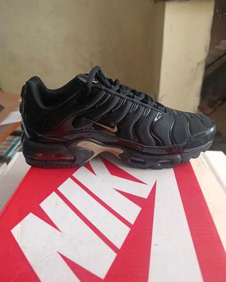 scarpe Nike TN varie misure 