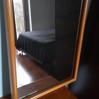 Specchio fumè con cornice in legno