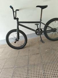 bmx freestyle senza freni