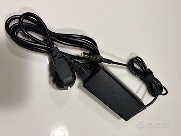 Alimentatore laptop 65W spinotto rettangolare
