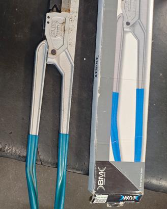 pinza aggraffatrice o crampatrice BM 523