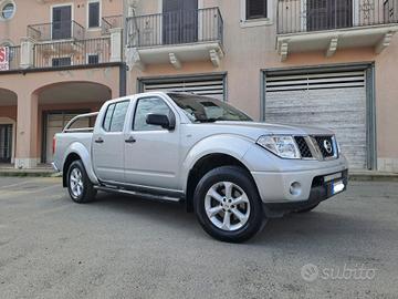 Nissan Navara 2.5 dCi 4 porte Double Cab Sport