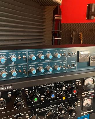 Behringer 369-KT