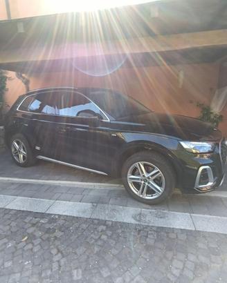 AUDI Q5 S-LINE 2021 MHEV - 204 cc. 93500 KM.