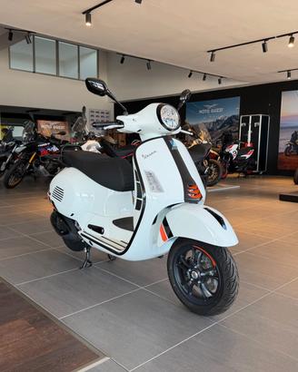 Vespa GTS 300 hpe Super Sport