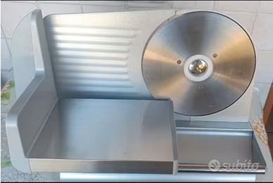 Nuova Affettatrice Ardes EASY acciaio inox lama
