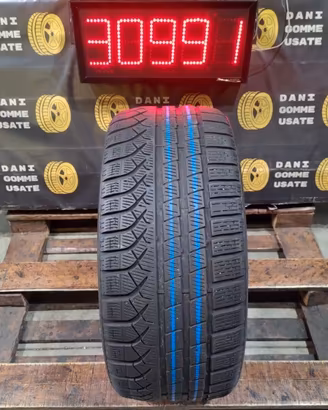 1 GOMMA USATA 245 35 19 PIRELLI DA NEVE