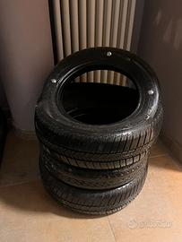 Sedia di design / pouf con pneumatici riciclati