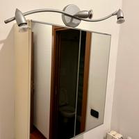 Mobiletto bagno con lampada