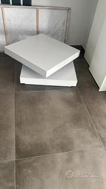 Tavolino bianco girevole