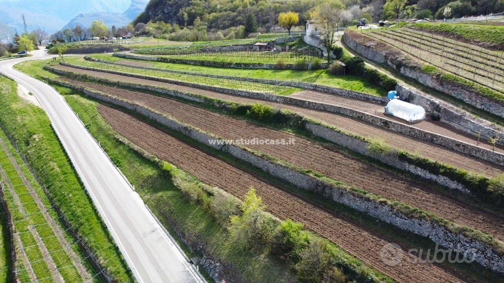 Terreno di 2538 m² a Isera - Vista 2