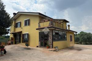 VILLA SINGOLA A ARTENA