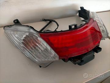 Fanale posteriore Yamaha Majestic 400 del 2006