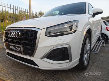Audi Q2 35 TDI S tronic Identity Black