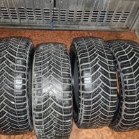 Gomme 225/55 17  C