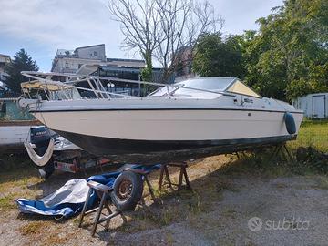 AKIS 22 + motore MERCRUISER 3.0