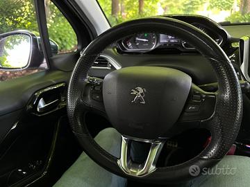 Peugeot 208 1.6 e-HDi 92 CV Allure