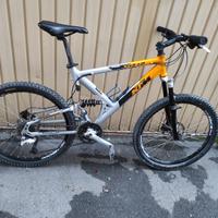 MTB full KTM 26 taglia 48