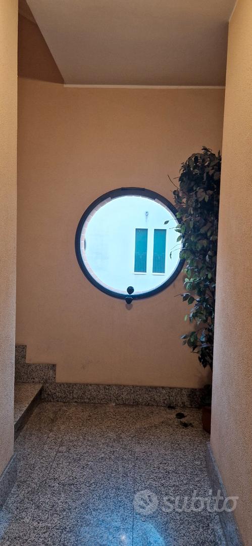 Ufficio attrezzato ed arredi - Vista 5